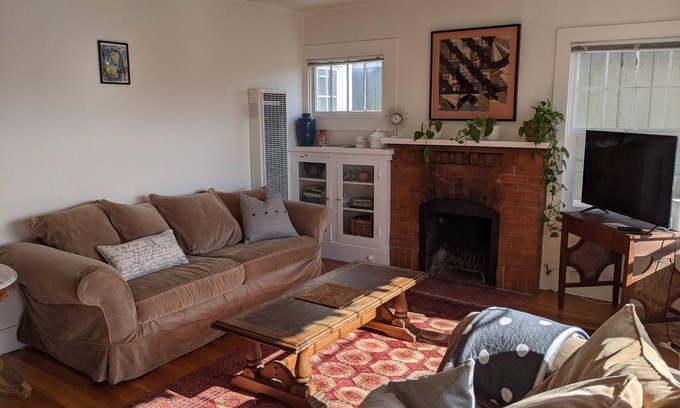 Seabright Apartment | Ideal Central Santa Cruz Apartment with Family-Friendly Amenities