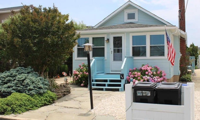 Ship Bottom House | Inviting Beach Cottage with Private Yard & Family-Friendly Amenities