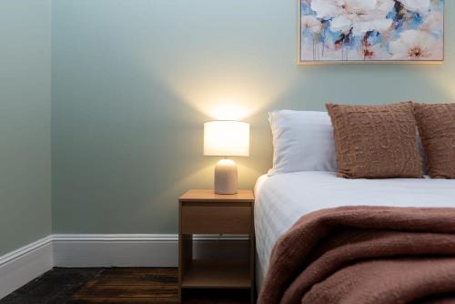 South Launceston House | Classic Cottage: Ideal for Families, Near CBD and Parking