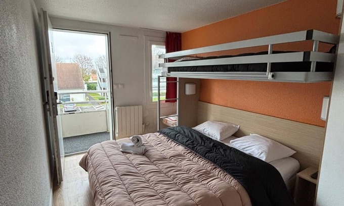 Fontenay-Tresigny Hotel | Budget-Friendly Stay at Hotel Première Classe Fontenay Tresigny