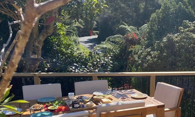 Duncan Bay House | Inviting Kiwi Bach with Family-Friendly Amenities