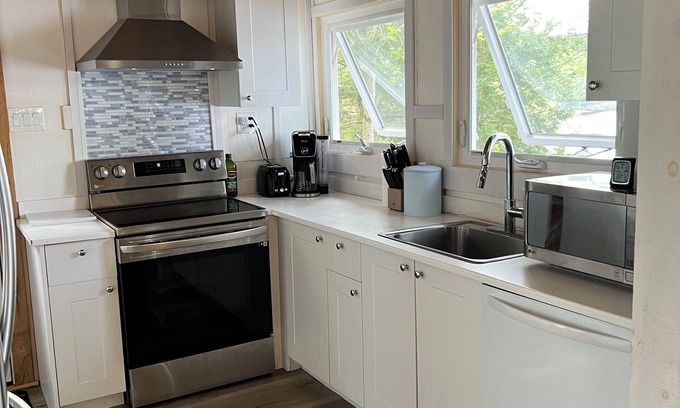 Utterson Cottage | Classic Quaint Muskoka
