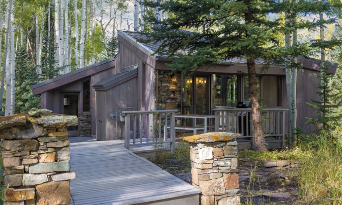 Telluride Cabin | Top-Rated Classic Ski Ranches Cabin with Spa & Hot Tub