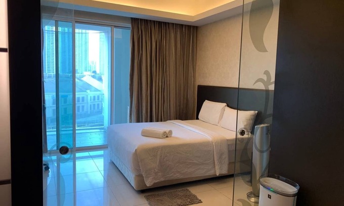 Sri Hartamas Apartment | Explore Kuala Lumpur: Classic Studio Near City Center