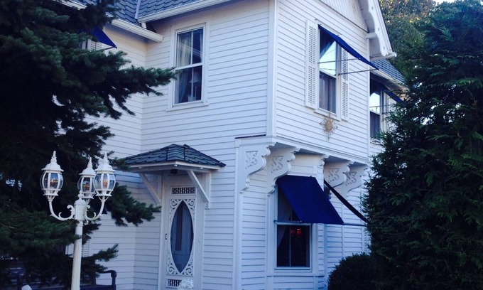 The Heights House | Top-Rated Victorian Summer Cottage with Ocean View & Pool