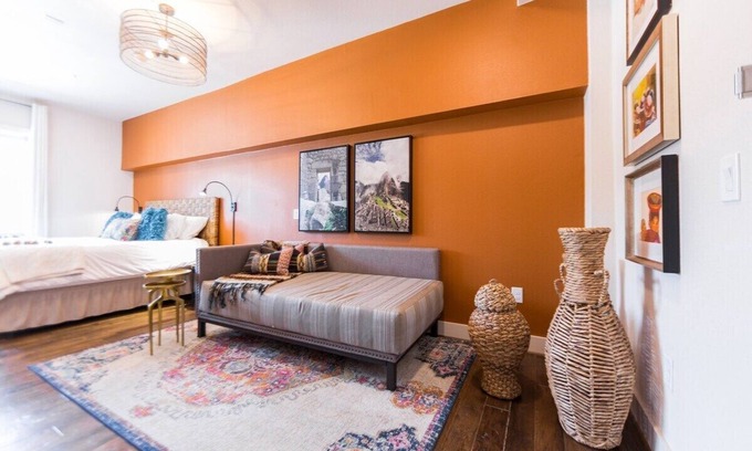 Kessler Hotel | Comfortable King Bed Room Near Machu Picchu, Pet-Friendly