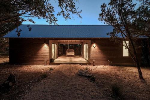 Dripping Springs House | Classically Southern Texas Hill Country Cabins for Weekend Getaways near Austin