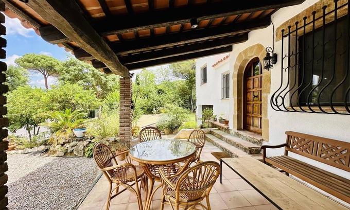 Santa Cristina de Aro Villa | Classika: Relaxation with Pool and Spa Amenities
