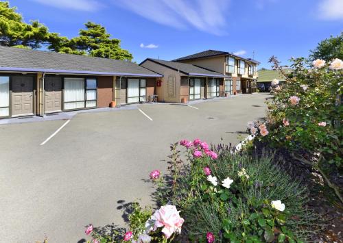 Upper Riccarton Hotel | Cozy Classique Lodge Motel: Pet & Child Friendly Stay