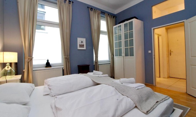 Josefstadt Apartment | Elegant Apartment in Central Vienna - Guest Rated 9.2/10