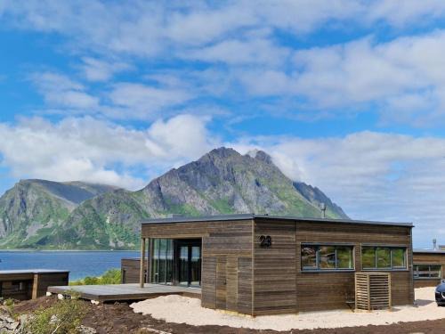 Vagan Villa | Elegant Cabin Retreat in Lofoten with Hot Tub & Pet-Friendly