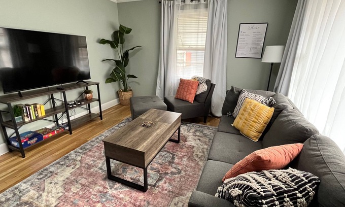 Winston - Salem House | Elegant Stay at Classy Catch in Winston - Rated 9.4/10