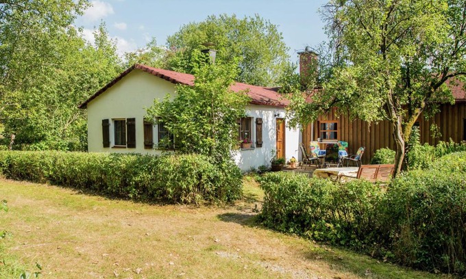 Schnabelwaid House | Elegant Holiday Home in Schnabelwaid with Hot Tub & Sauna