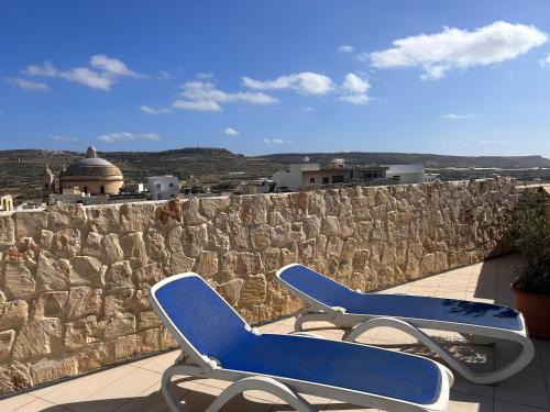 Misra Miel Apartment | Discover Claureece Court Mgarr with Ocean Views & Hot Tub