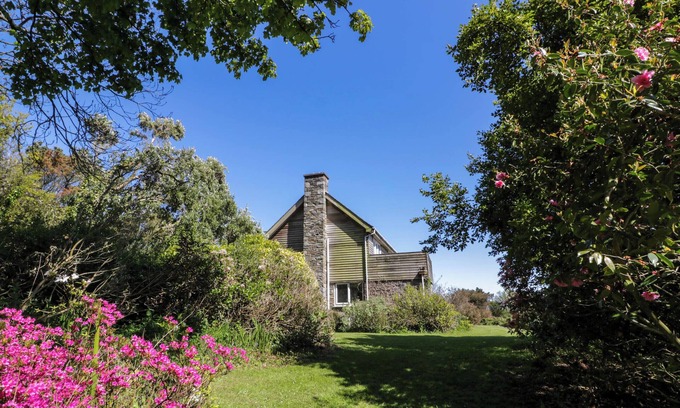 Glasserton House | CLAYMODDIE, pet friendly, with open fire in Isle Of Whithorn