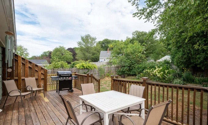 South Portland House | CLEAN 3 BD | 2 MILES TO CITY CENTER & PORTLAND