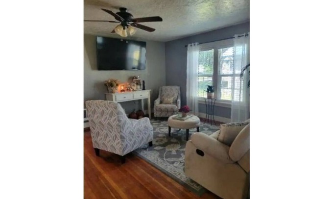Rupert House | Cozy 3-Bedroom Retreat with Lake View in Rupert