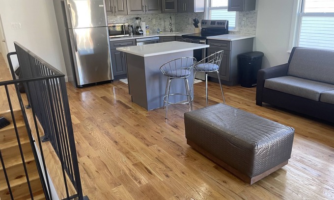Williamsbridge Apartment | Cozy 3 Bedroom Oasis with Spa and Hot Tub in North Bronx