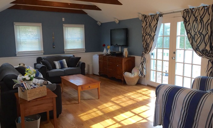North Eastham Cottage | Quiet North Eastham Cottage with Pool Near Beautiful Beaches
