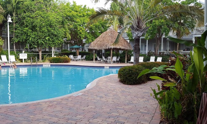 Key West House | Immaculate 3 King Suites with Pool & Ocean View