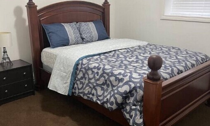 Calgary Apartment | Cozy 2 BR Suite with Breakfast, Just 10 Mins from Airport