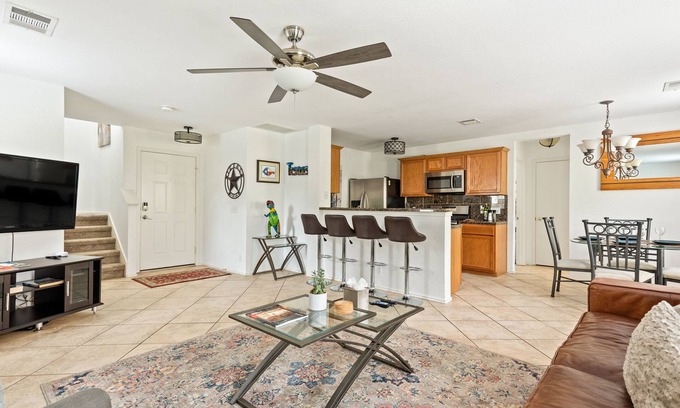 Parkridge Gardens House | Comfortable South Austin Retreat with Pet-Friendly Amenities