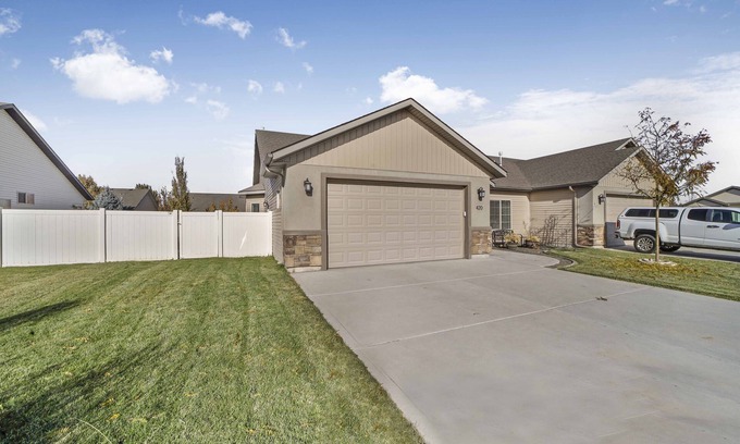 Twin Falls House | Cozy Retreat Near St. Luke's - Pet & Child Friendly Stay