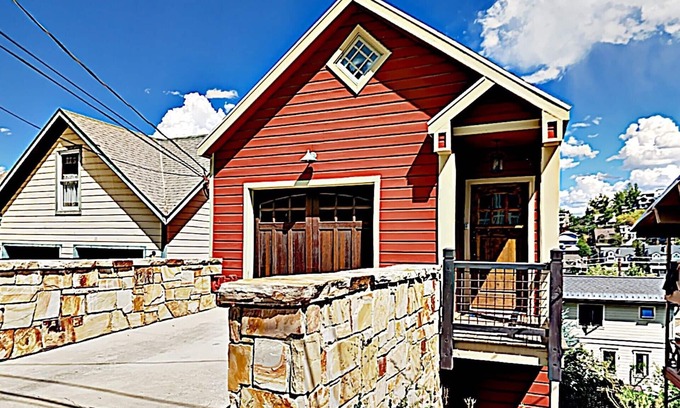 Downtown Park City House | Delightful Private Retreat with Views & Hot Tub Steps to Ski