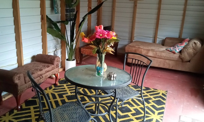 Gracewood House | Relaxing Home with Hot Tub, Pet and Child Friendly