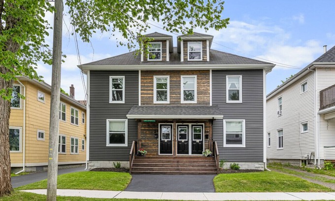 Moncton Apartment | Clean & Modern 1BR | 4 Guests | Parking & Wi-Fi