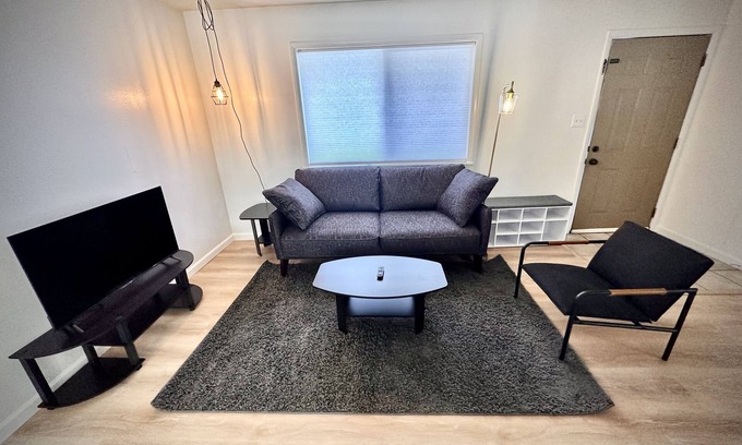 Southeast Colorado Springs Apartment | Modern Eastside Colorado Springs Apartment with Spa & Hot Tub