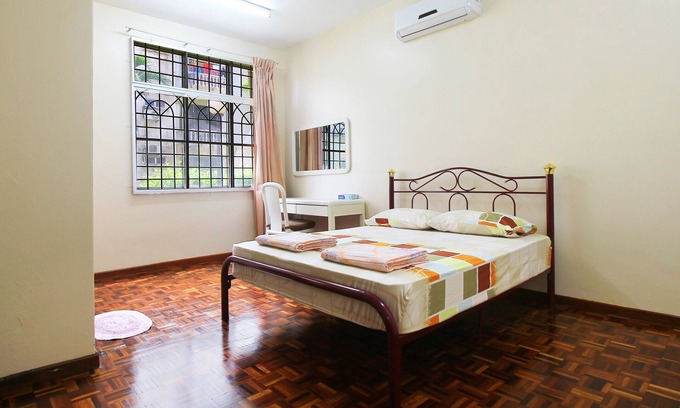 Ayer Keroh Apartment | Welcoming Home with Breakfast and Family-Friendly Amenities
