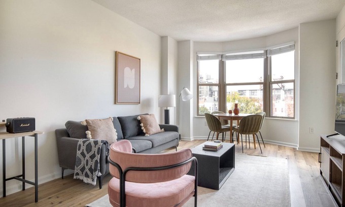 Cardozo Apartment | Modern U Street 1BR with Gym & Rooftop, Near Metro