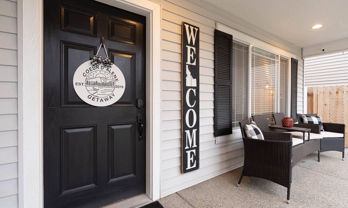 Coeur d'Alene House | Top Family Retreat in Coeur d'Alene with Pool & Spa