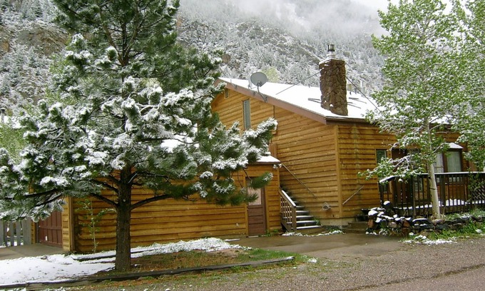 Georgetown House | Idyllic Clear Creek Retreat - Escape to the Mountains Today