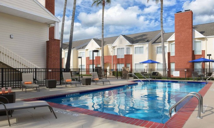 Houston House | Clear Lake Tourist Location! FREE Parking, Pool, Close to Rocket Park!