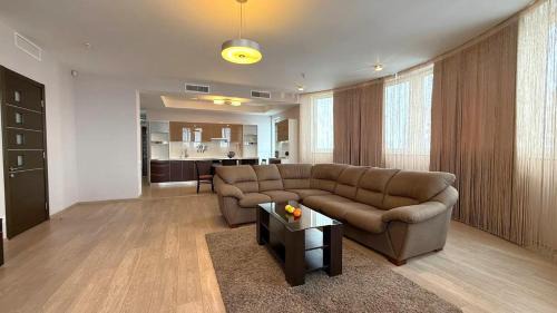 Petrovskoye Apartment | Discover Sosnovaya Gorka: Pet-Friendly Stay with Great Reviews