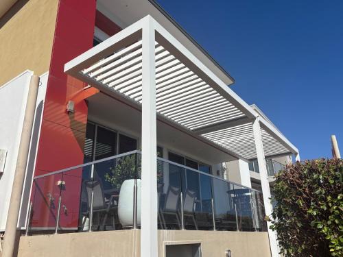 Mildura Villa | Experience Clearview Waters: 4-Star Retreat with Spa & Views
