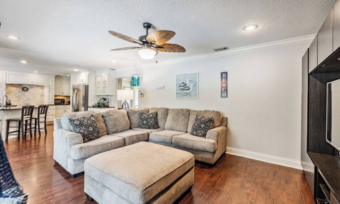 Forest Wood Estates House | Family-Friendly Clearwater Pool Home with Great Amenities