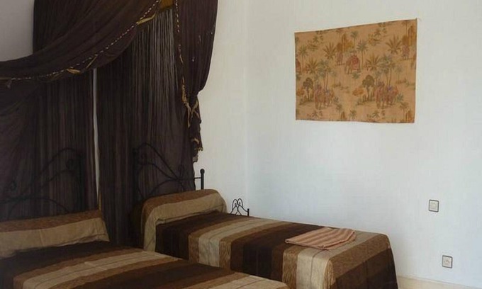 Ounagha Hotel | Experience Comfort at Cleopatre - Twin Room in Essaouira