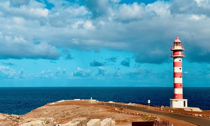 Galdar Apartment | Experience Un Mar Azul que Brilla with Ocean Views & Spa