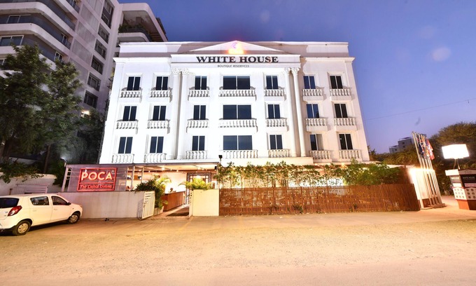 Vadodara Apartment | Discover White House Residency Vadodara with Pool & More