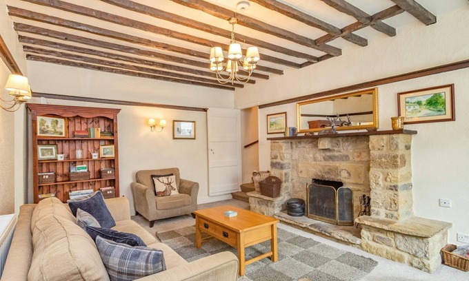 Buckden House | Cozy Clifford House Farm: Pet Friendly Retreat in Buckden