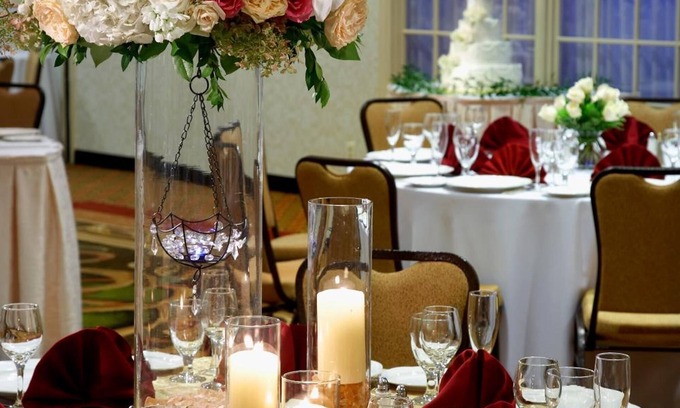 Tenafly Hotel | Comfortable Stays at Clinton Inn Hotel & Event Center