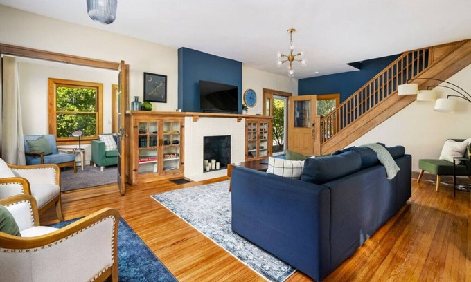 Clintonville House | Clintonville Classic: Family-Friendly Stay Near OSU & Short North