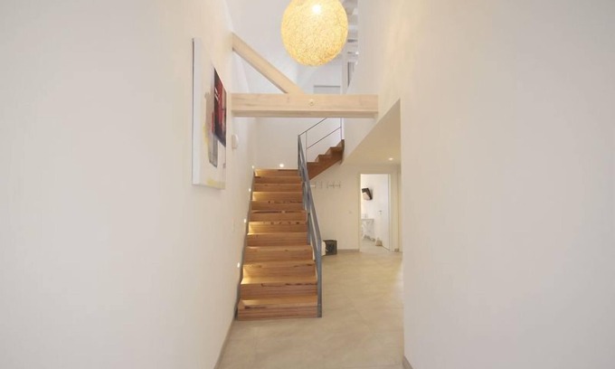 Warnemuende House | Idyllic Clipper Hus: Tranquil River Retreat with Breakfast
