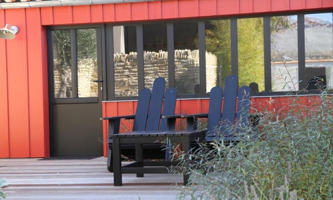 Saint-Georges-d'Oleron Villa | Unforgettable Oceanfront Retreat at Clos Azyadé - 10/10 Rated