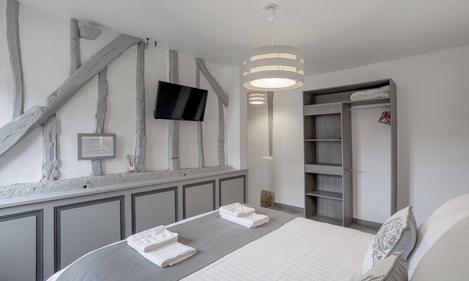 Allonne Bed & Breakfast | Top-Rated Clos d'Allonne: Spa, Breakfast & Family-Friendly