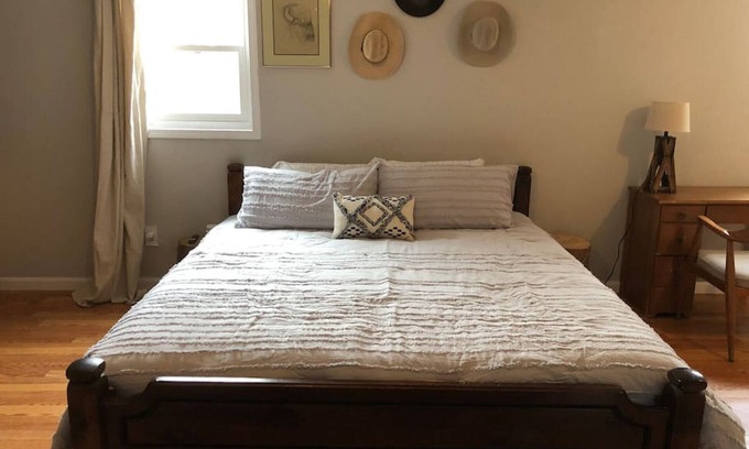Cheyenne Apartment | Cozy Rural Studio for Star-Gazing & Pet-Friendly Stays