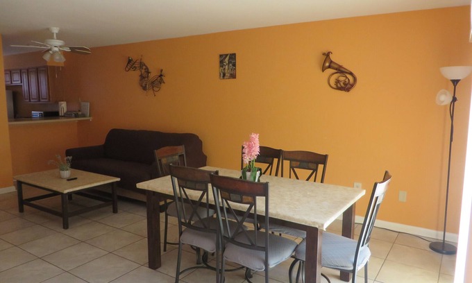 Kenner - Louis Armstrong International Airport Apartment | Convenient Stay Near Airport with Spa and Hot Tub Access